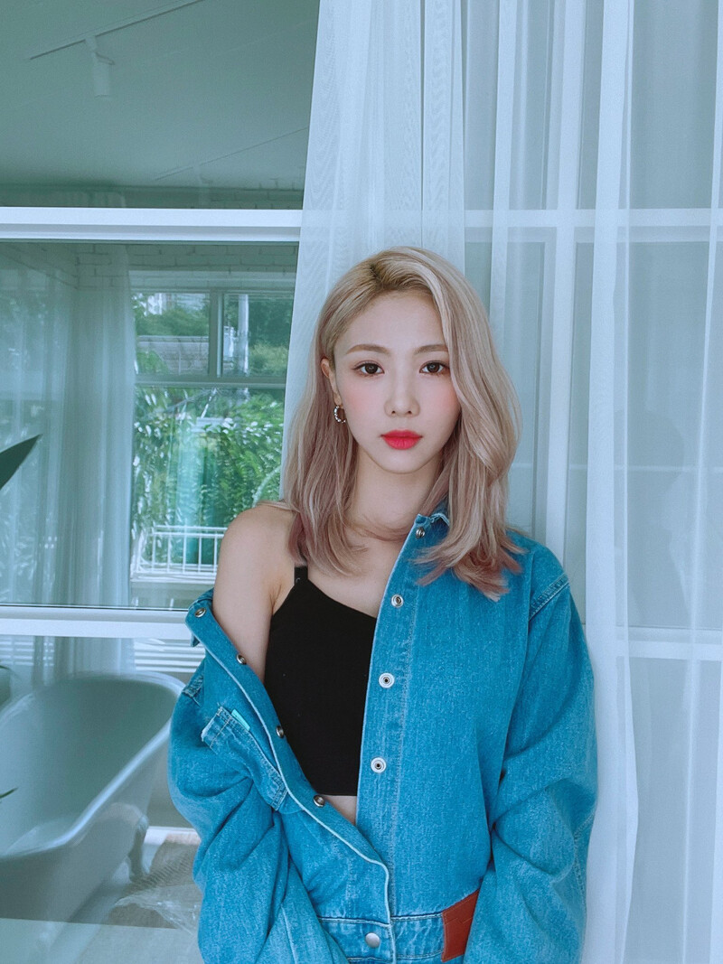 210826 Dreamcatcher Twitter Update - Yoohyeon "Touch" Cover Photos documents 10