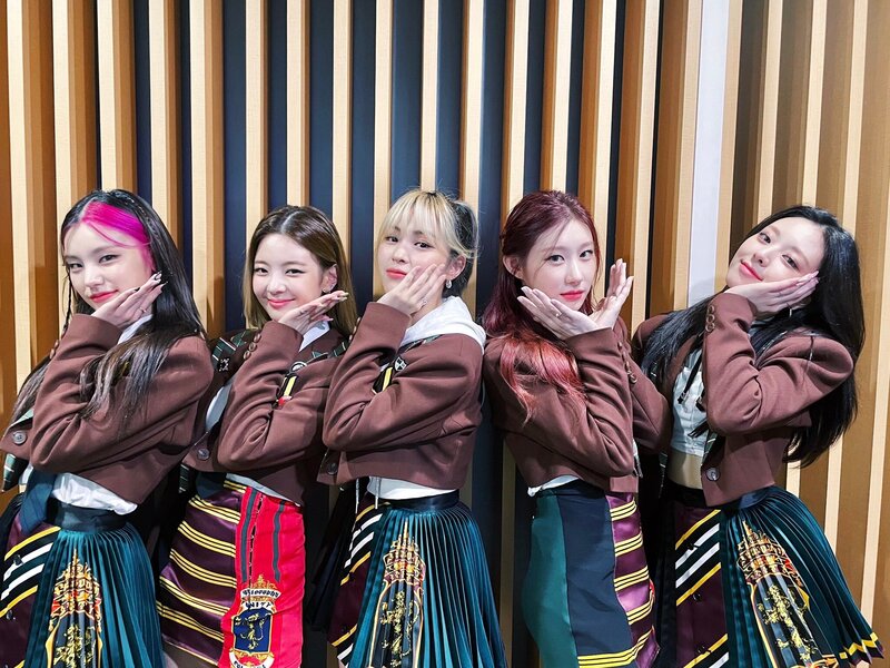 211007 ITZY SNS Update documents 1