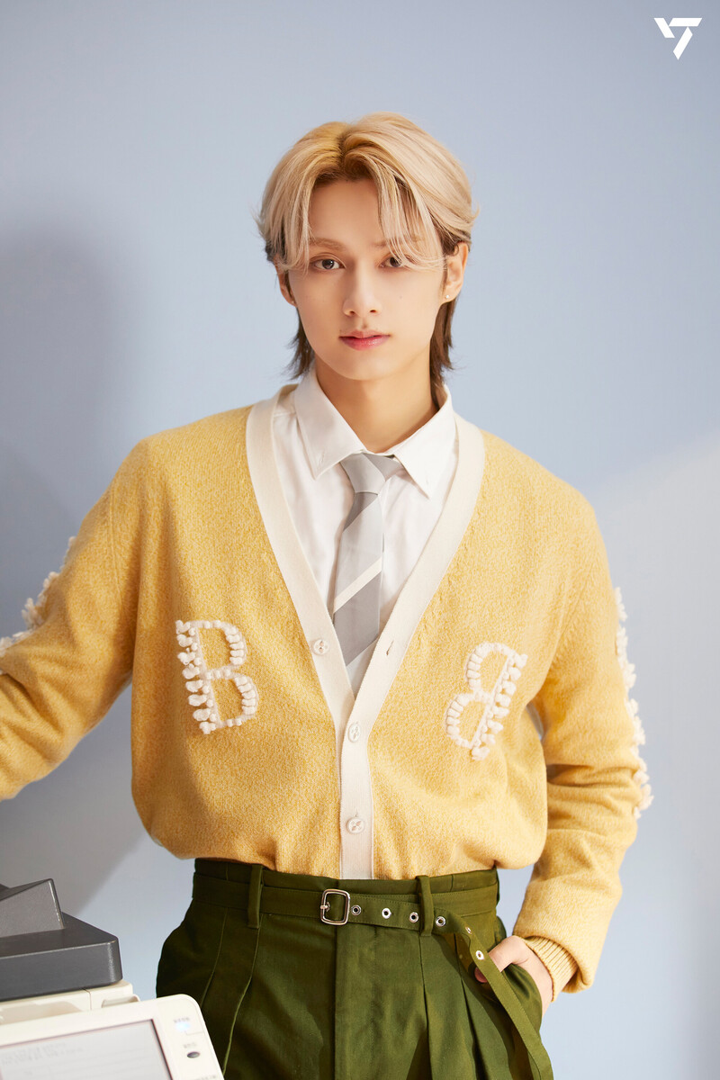 230501 SEVENTEEN Weverse Update - 'FML’ Jacket Behind Sketch documents 2