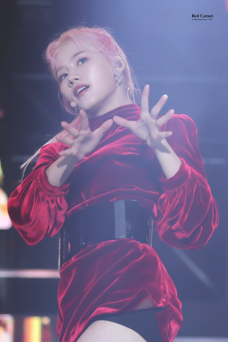 191006 TWICE Sana - SBS Super Concert documents 9