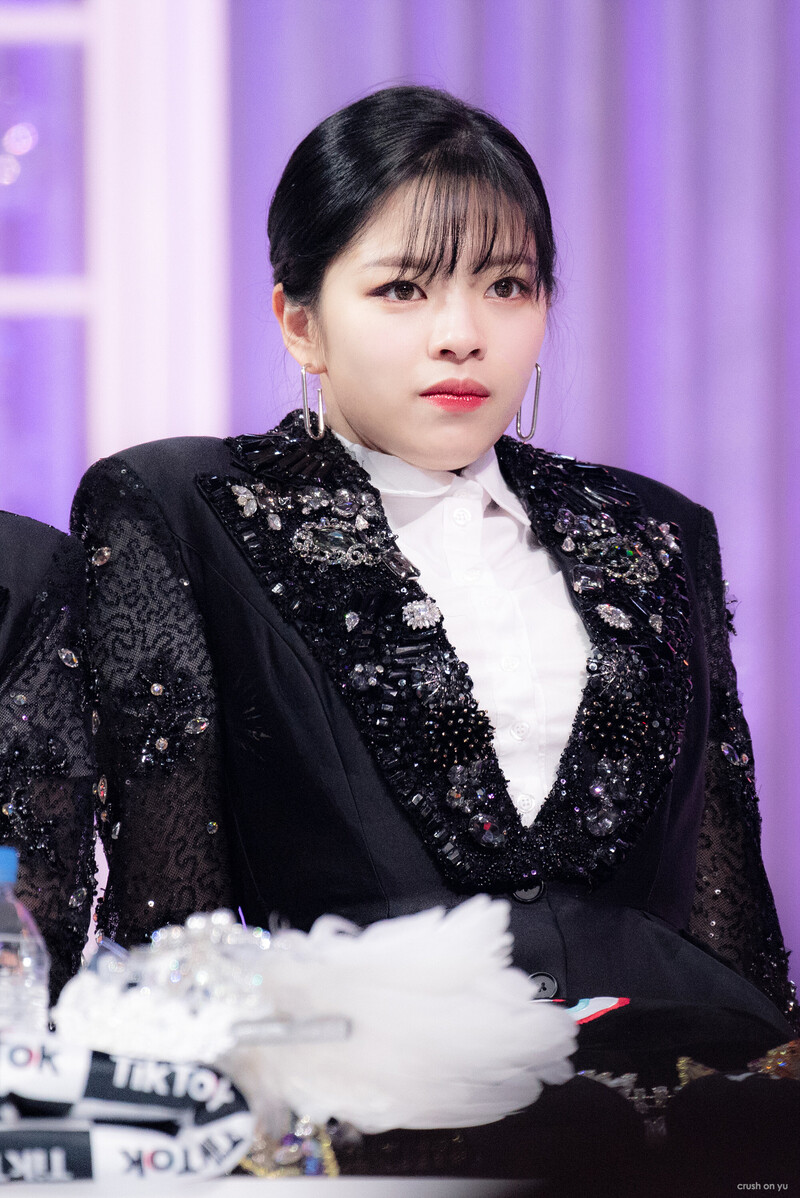 200104 TWICE Jeongyeon - 34th Golden Disc Awards Day 1 documents 9
