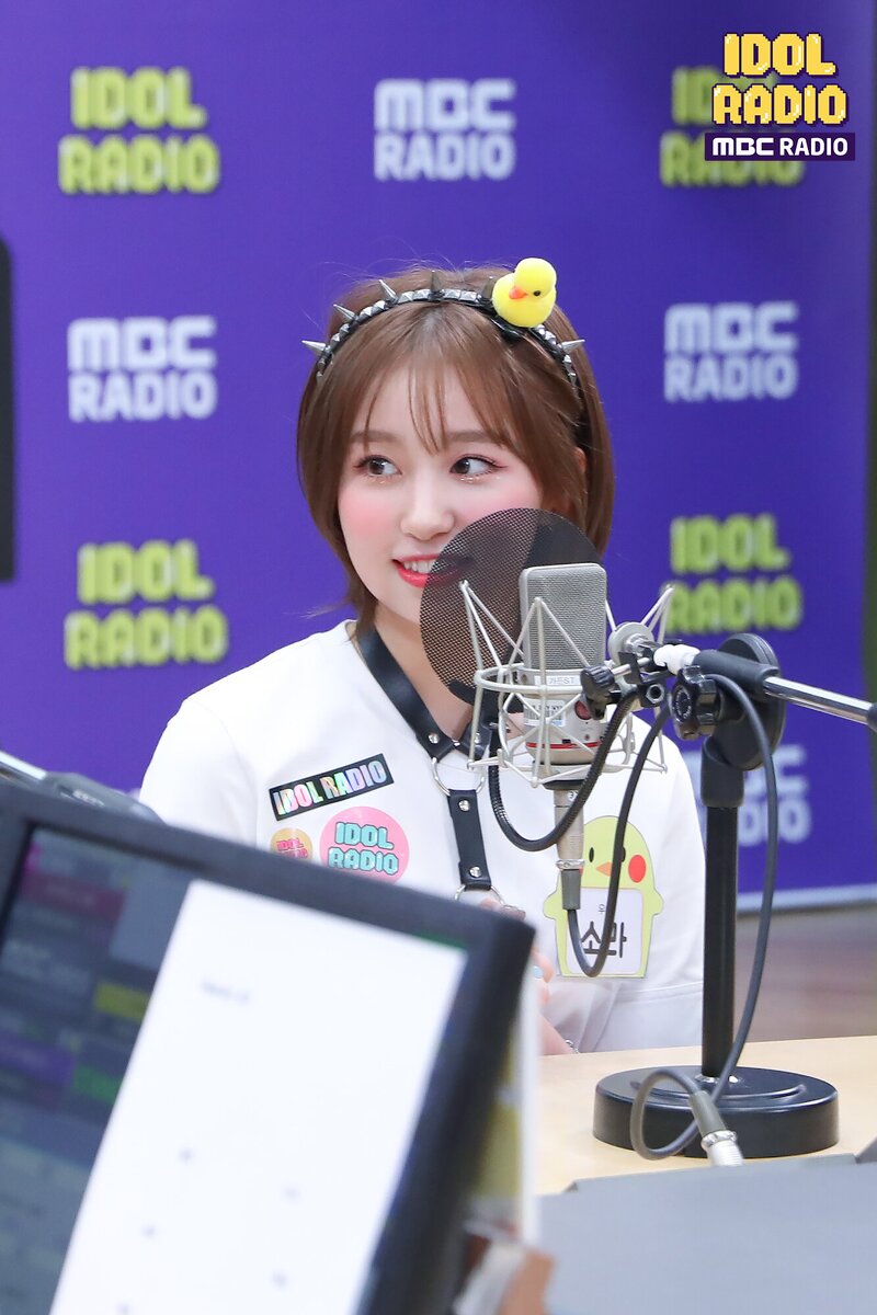 200514 Woo!Ah! at MBC Idol Radio with special DJ Exy and Soobin from WJSN documents 8