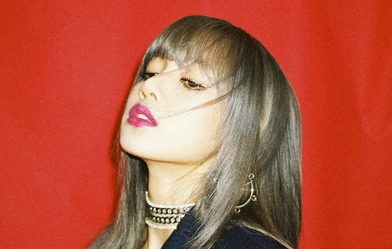 BLACKPINK CANADA 🇨🇦's Instagram photo: “The power of LISA SOLD