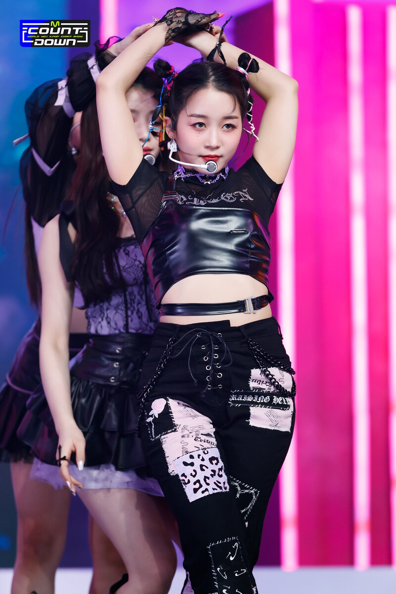 220113 Kep1er - 'WA DA DA' at M Countdown documents 6