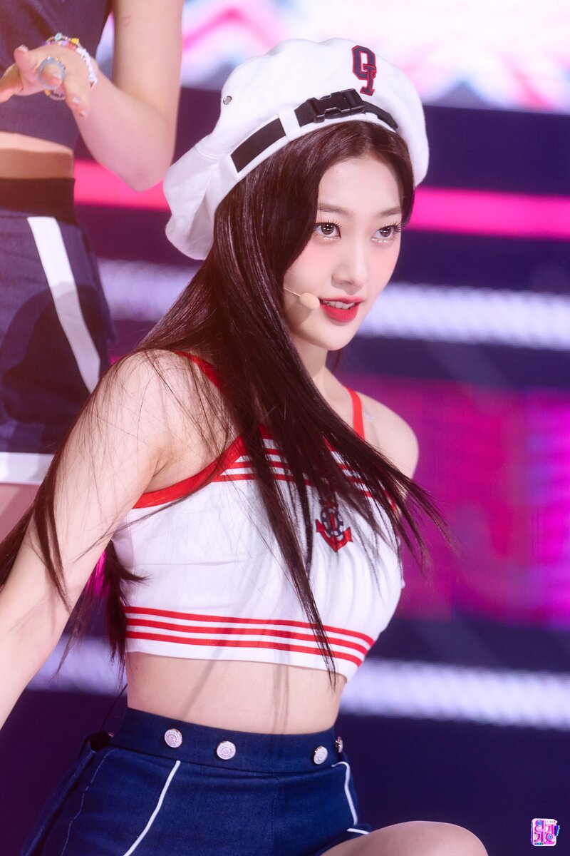 220703 LOONA Choerry - 'Flip That' at Inkigayo | kpopping