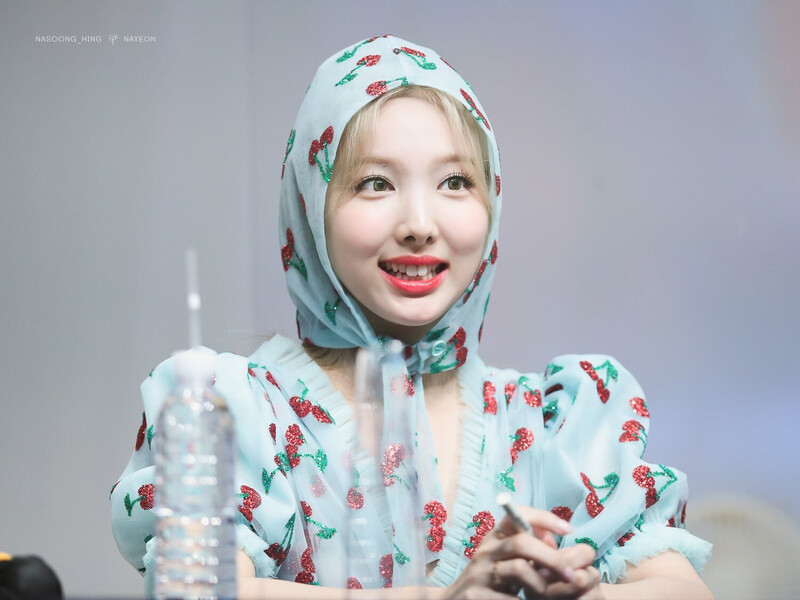 220703 TWICE Nayeon - Music Plant Fansign documents 7