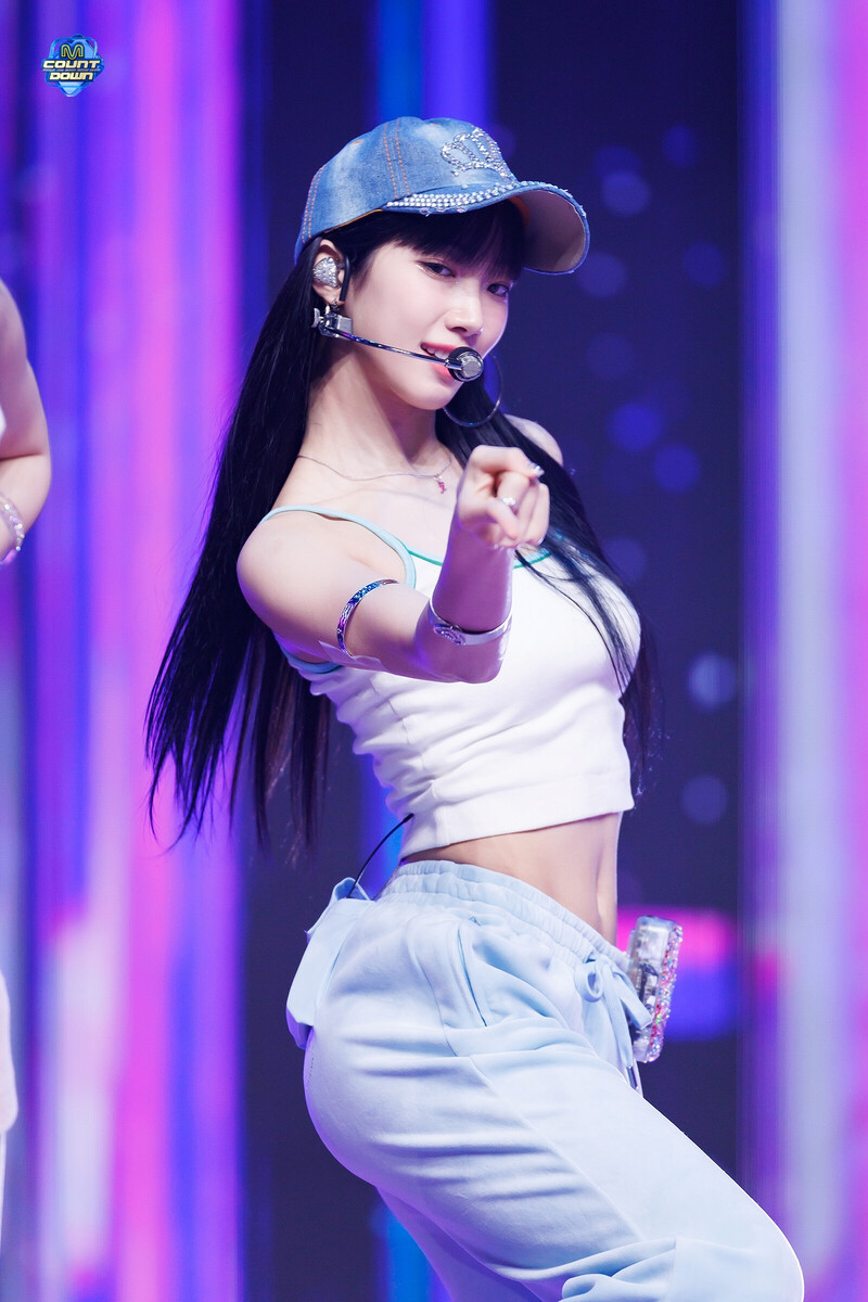 240912 LE SSERAFIM Kazuha - 'CRAZY' at M COUNTDOWN documents 1