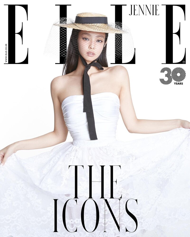 BLACKPINK Jennie for ELLE Korea Magazine November 2022 Issue documents 1