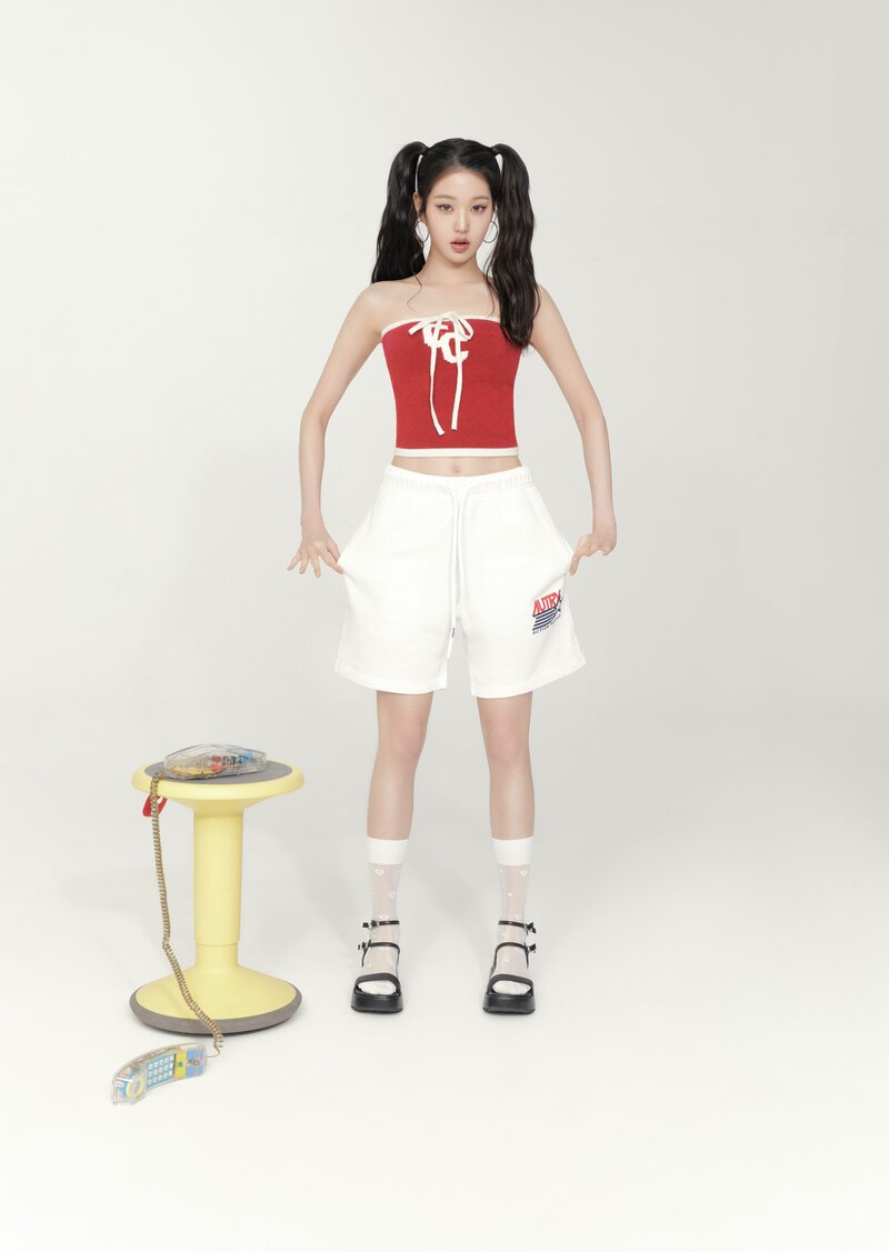 IVE Wonyoung for Suecomma Bonnie 2023 SS Collection 'WANNABE' documents 7