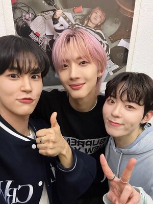 240131 NINE.i Twitter Update - Seowon and Eden with PENTAGON Hui