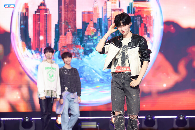 240529 ZEROBASEONE - 'Feel the POP' at Show Champion documents 4