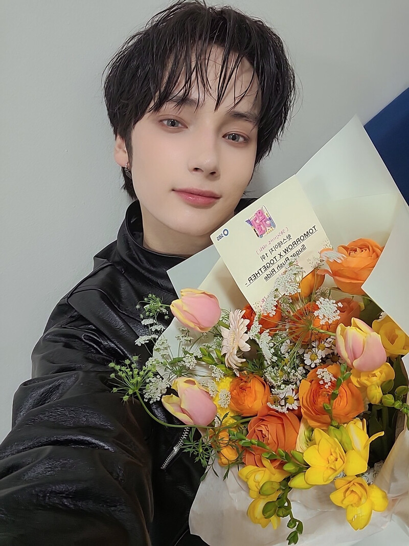 230206 TXT Twitter Update - HueningKai documents 1