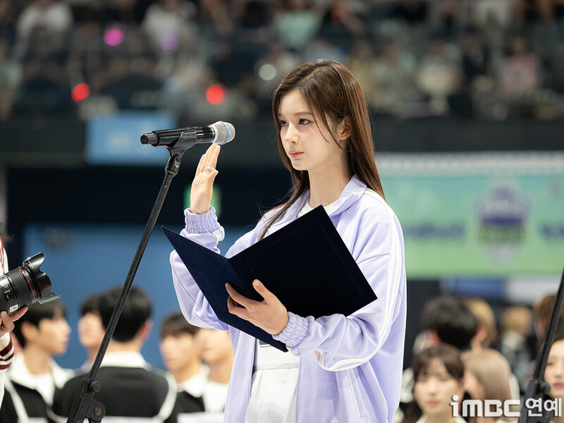 240805 NMIXX's Sullyoon at ISAC 2024 documents 3