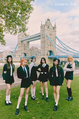 STAYC - 2024 Photo Book 'London STAY' Concept Photo