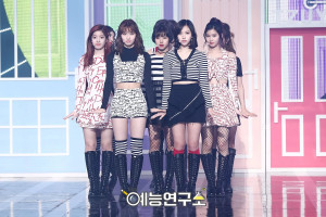 170302 TWICE - Knock Knock at Music Core (MBC Website Update)