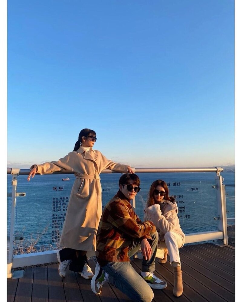 210127 Shin Sae kyeong Instagram Update with Sooyoung documents 2
