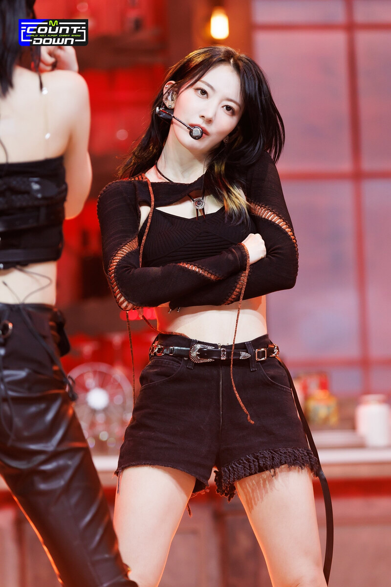 230504 LE SSERAFIM Sakura 'UNFORGIVEN' at M Countdown documents 1