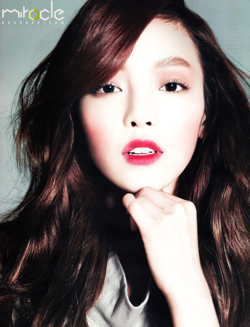 Goo Hara for VOGUE Girl Korea - April  2013 Issue [SCANS] documents 6