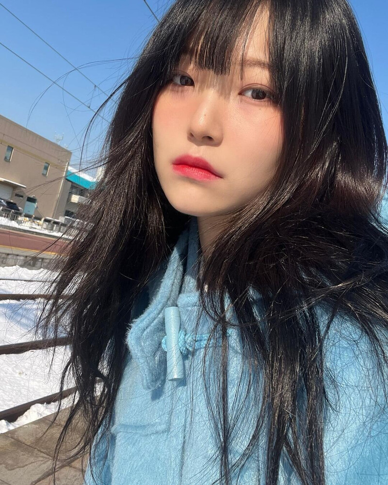 221225 fromis_9 Jiheon Instagram Update documents 1