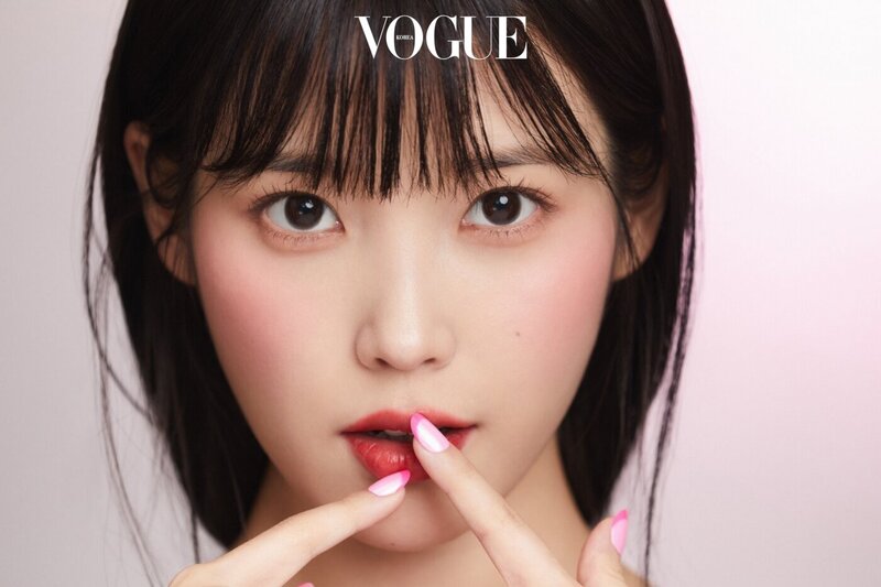 230112 IU for Gucci Beauty x Vogue Korea documents 3