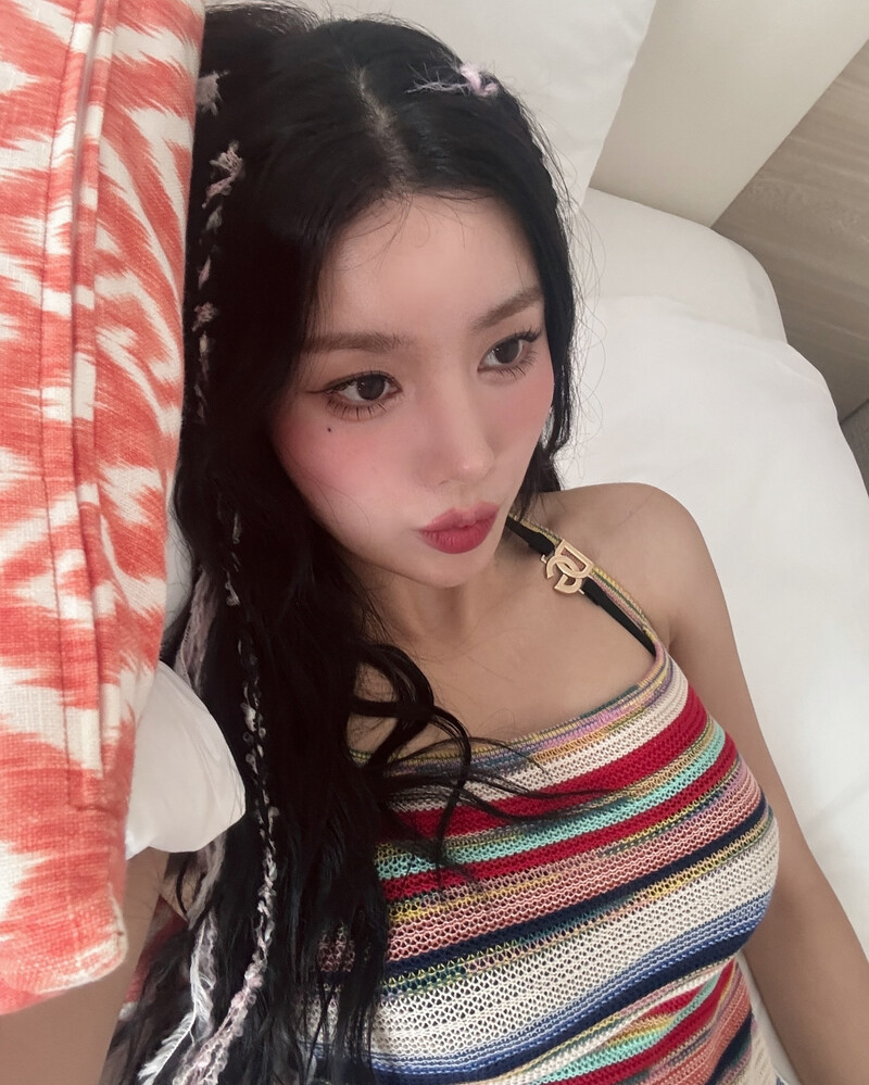 240728 KWON EUNBI Instagram Update documents 9