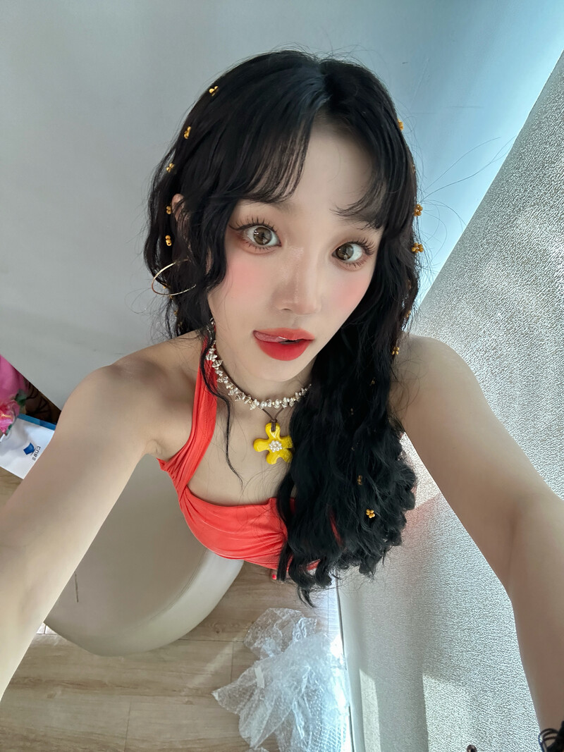 240731 - YUQI SNS Updates documents 1