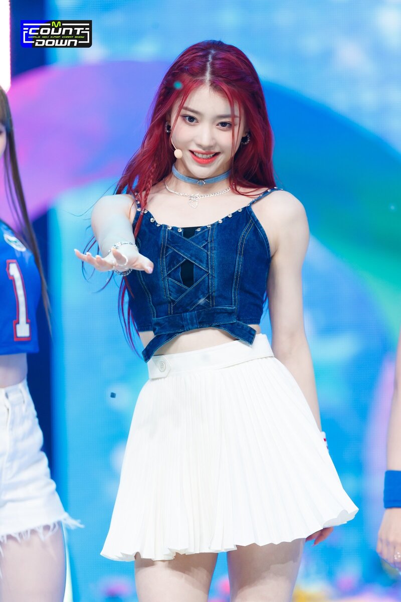 220623 Kep1er - 'UP!' at M Countdown documents 25