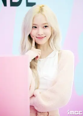 240308 WINTER at Mamonde Korea Pop-up Store