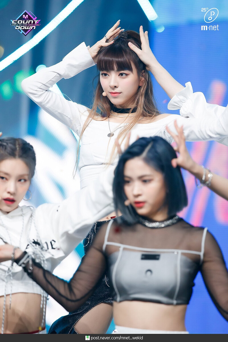 200326 ITZY - 'WANNABE' at M COUNTDOWN documents 23