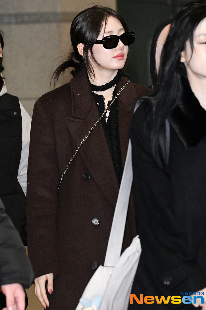 241229 Rora at Incheon international airport documents 3