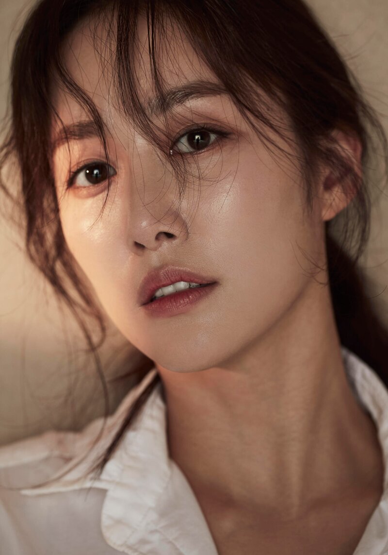 Jeon Hye-bin Official Agency 2018 Promotional Photoshoot documents 2