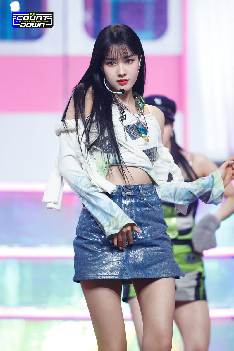 220217 STAYC - 'RUN2U' at M Countdown documents 16