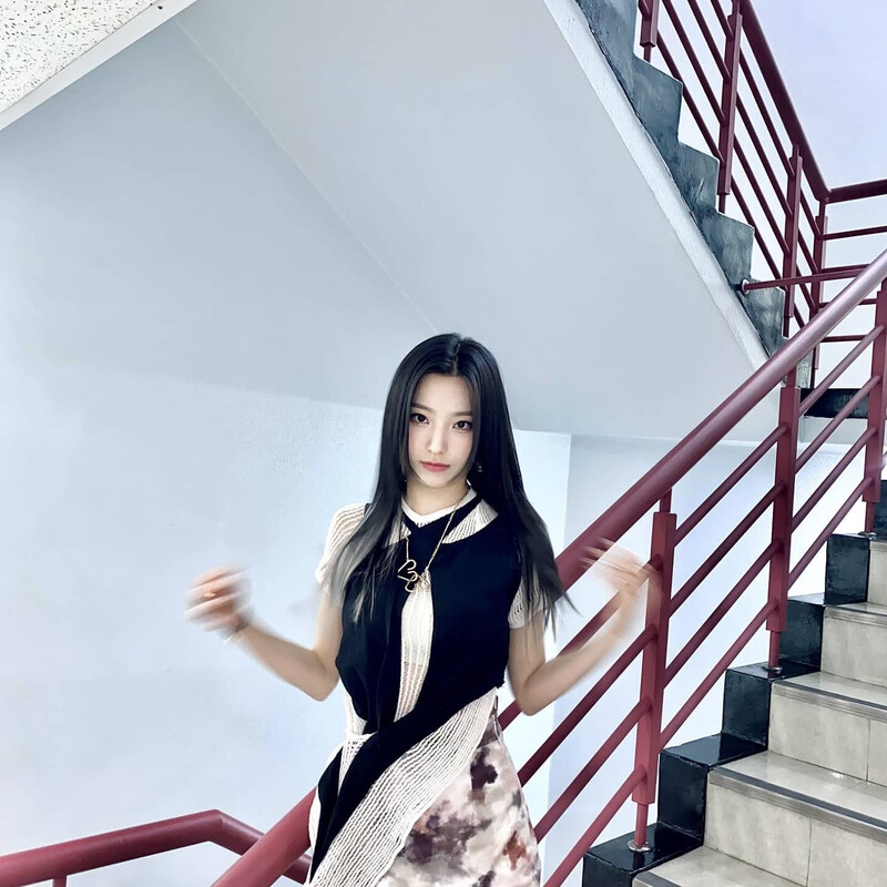 210530 fromis_9 Saerom Instagram Update documents 5