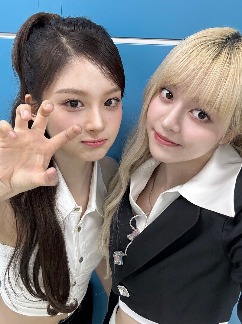 240623 NMIXX Twitter Update - Lily & Sullyoon documents 1