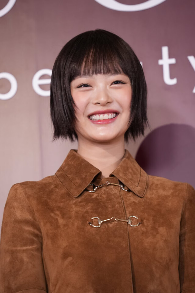 241120 HANNI at the Gucci Beauty Event in Japan documents 5