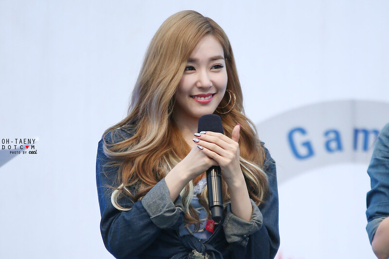 140929 Girls' Generation Tiffany at SBS Cultwo Show documents 6