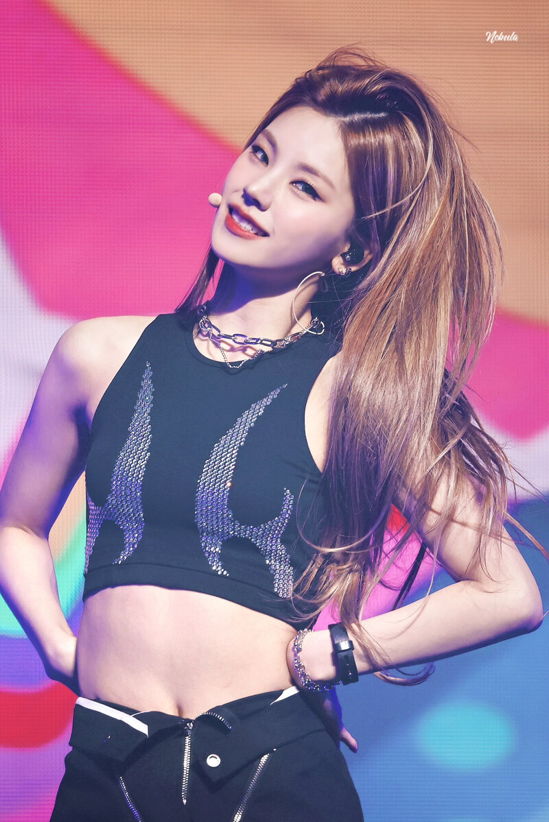 230617 ITZY Yeji - Lotte Duty Free Family Concert documents 2