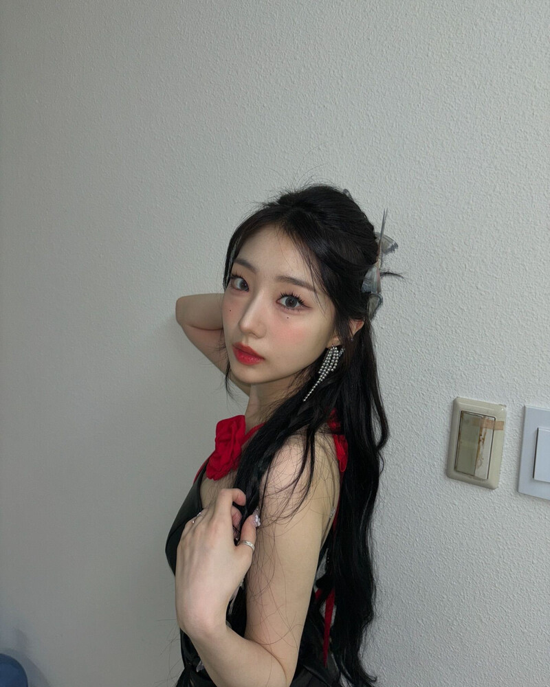 240904 - YeoJin Instagram Update documents 5