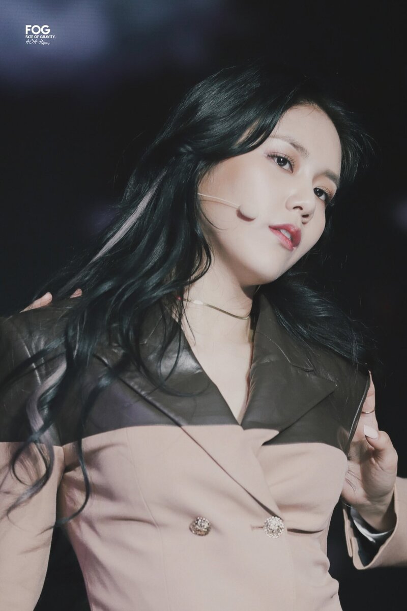 191126 AOA Hyejeong at NEW MOON Showcase documents 4
