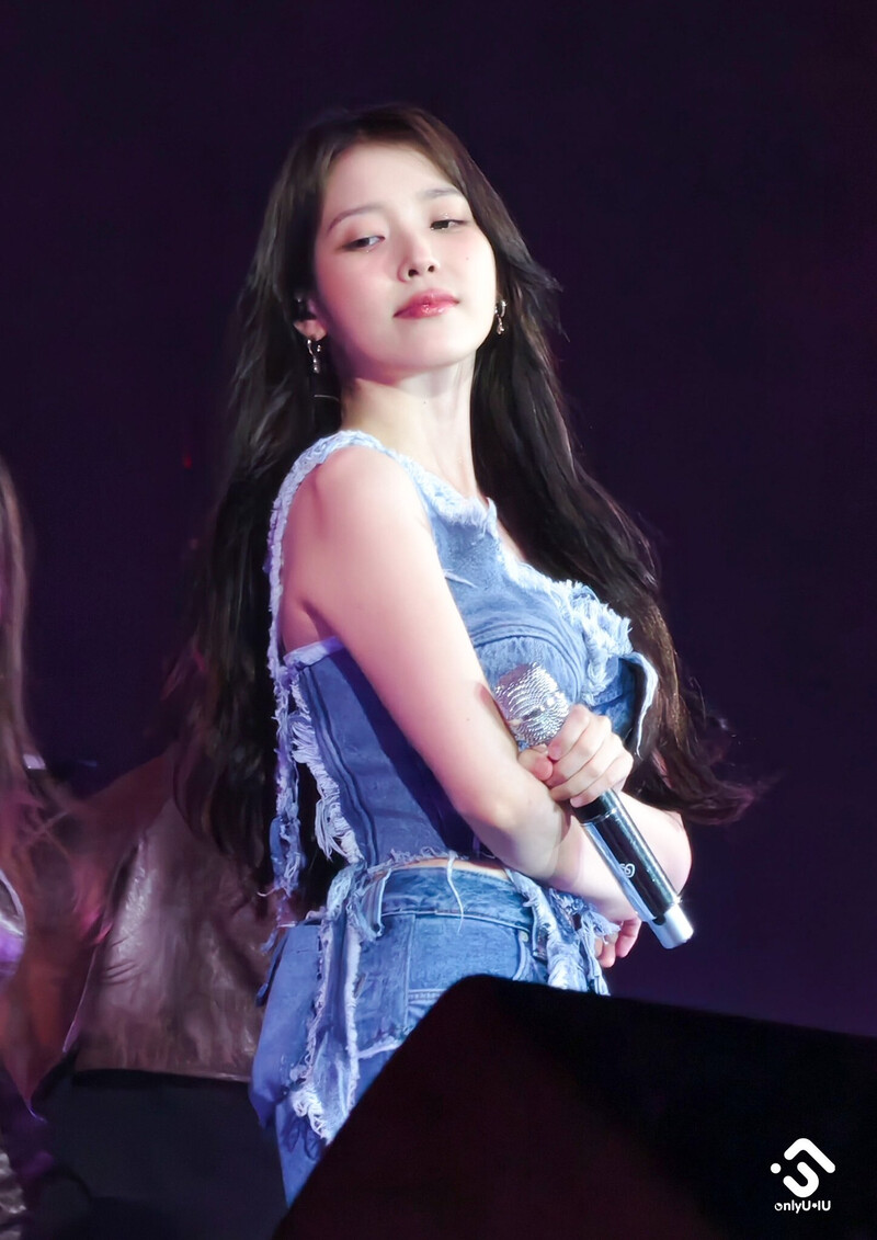 240609 IU - ‘H.E.R.’ World Tour in Kuala Lumpur Day 2 documents 10