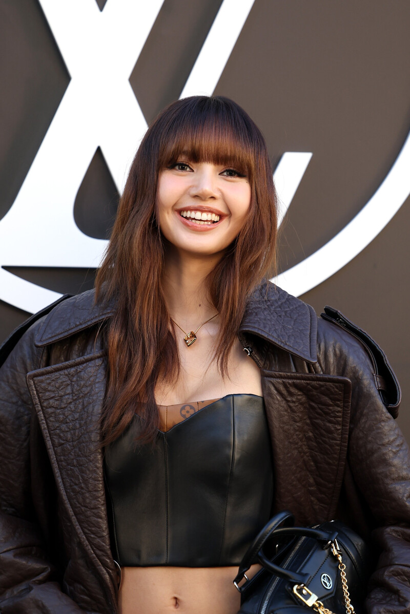 241002 - LISA at Paris Fashion Week for Louis Vuitton Spring Summer 2025 Show documents 2