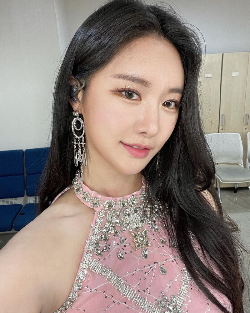 210627 Brave Girls Minyoung Instagram Update documents 1