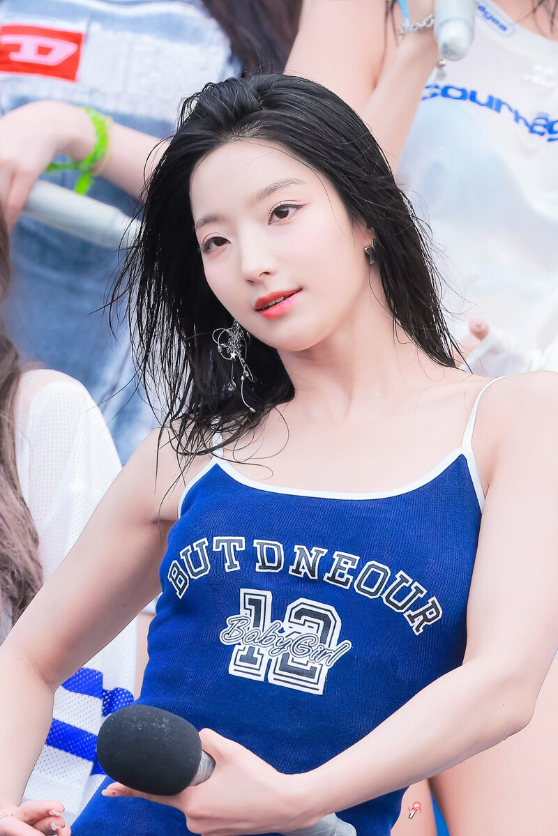 240705 fromis_9 Saerom - Waterbomb Festival in Seoul Day 1 documents 2