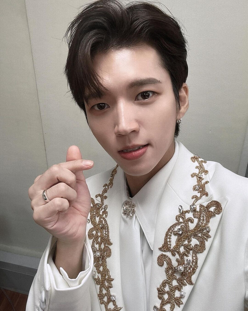 240924 - Woohyun Instagram Update documents 1