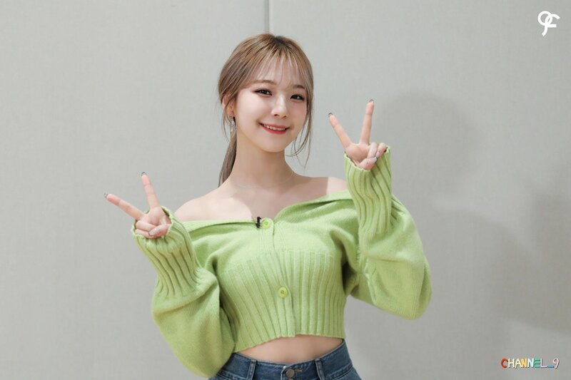 220330 fromis_9 Weverse - <CHANNEL_9> EP24-25 Behind Photo Sketch documents 10