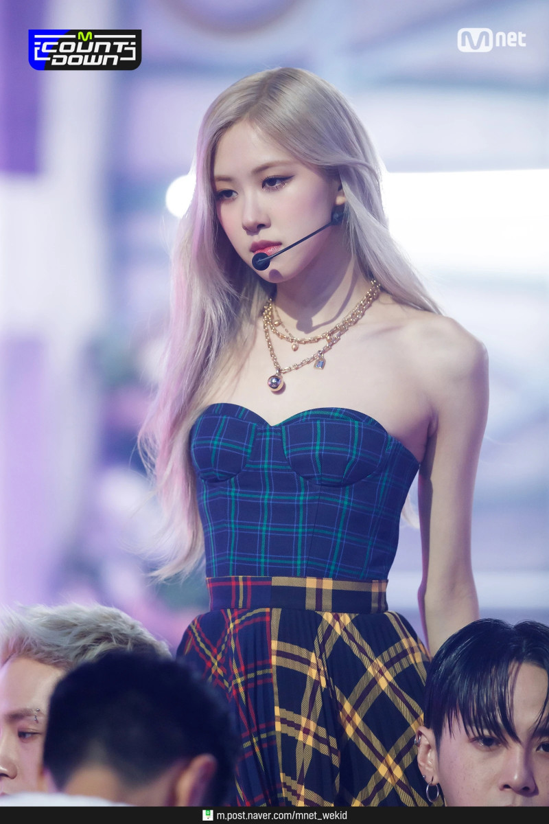 210318 BLACKPINK Rosé - 'On The Ground' at M Countdown documents 5