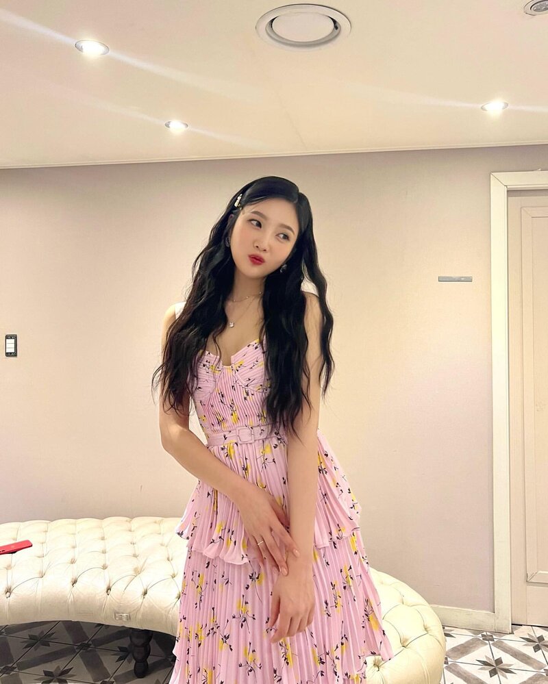 230910 Red Velvet Joy Instagram Update documents 1