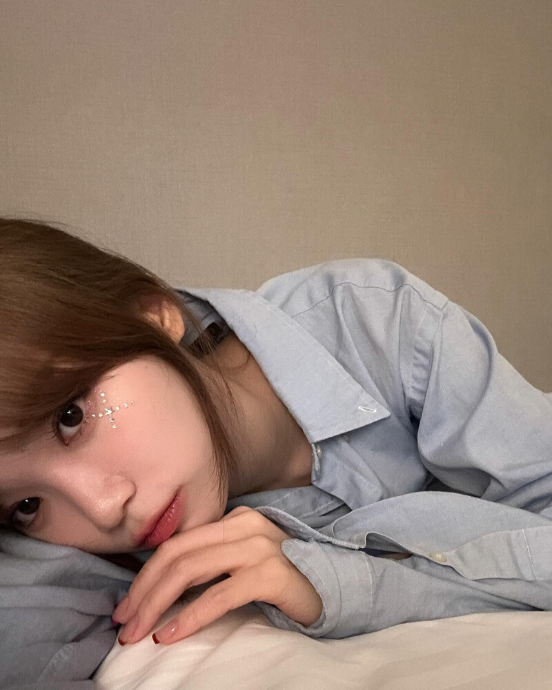 231121 - CHAEWON Instagram Update documents 2