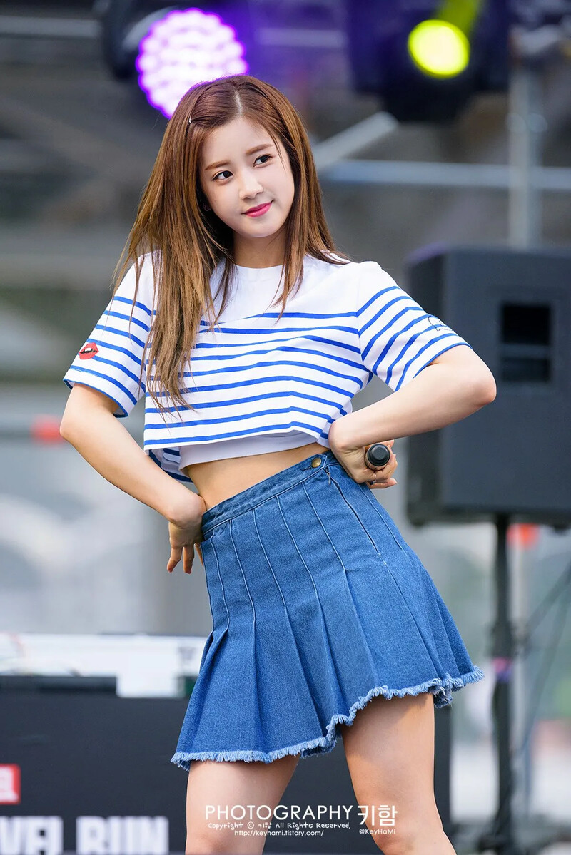 Chorong67_1.jpg