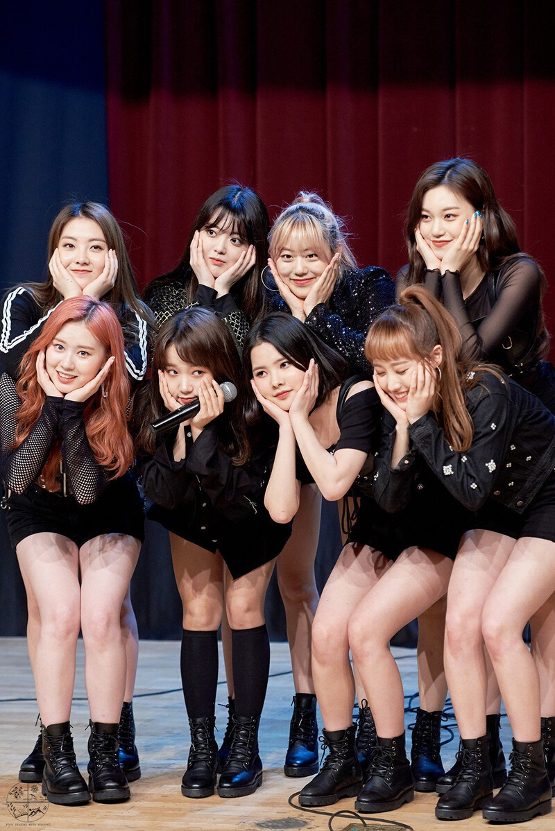 180428 Weki Meki at Daejeon Fansign documents 1